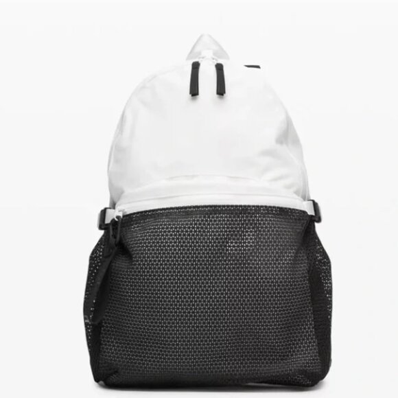 Lululemon All Hours Backpack White/Black main image 4